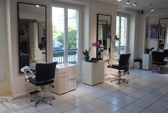 Salon z produktami fryzjerskimi