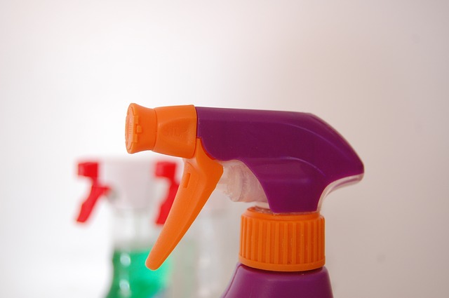 Spray do czyszenia
